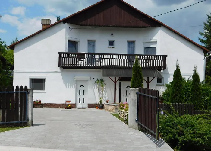 Fenyő Casa de hóspedes Parádsasvár